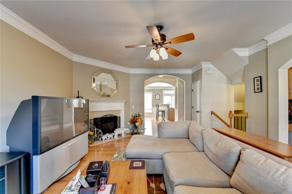 3 bedroom, 3 bathroom, 2,350 sq ft townhouse for sale at 6110 Briggs Way WAY, Johns Creek, GA 30097 — photo 6