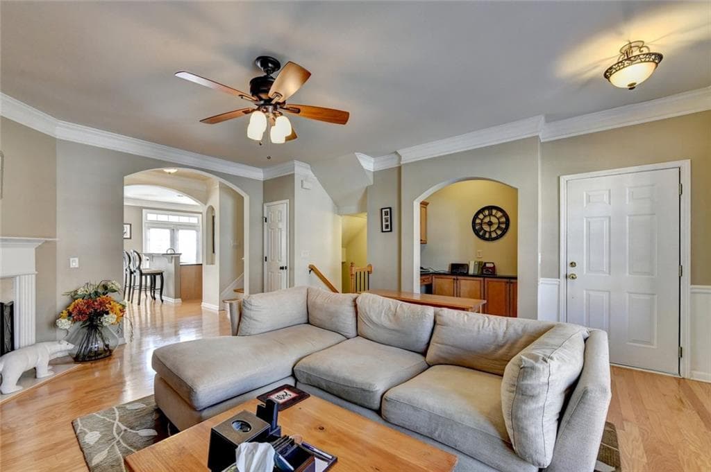3 bedroom, 3 bathroom, 2,350 sq ft townhouse for sale at 6110 Briggs Way WAY, Johns Creek, GA 30097 — photo 7