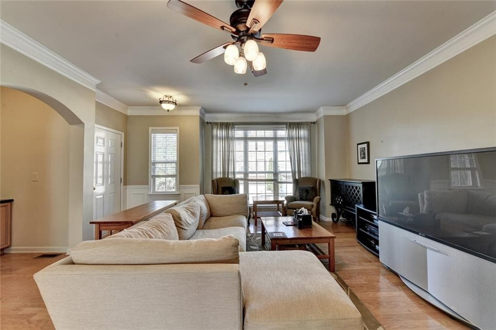 3 bedroom, 3 bathroom, 2,350 sq ft townhouse for sale at 6110 Briggs Way WAY, Johns Creek, GA 30097 — photo 9