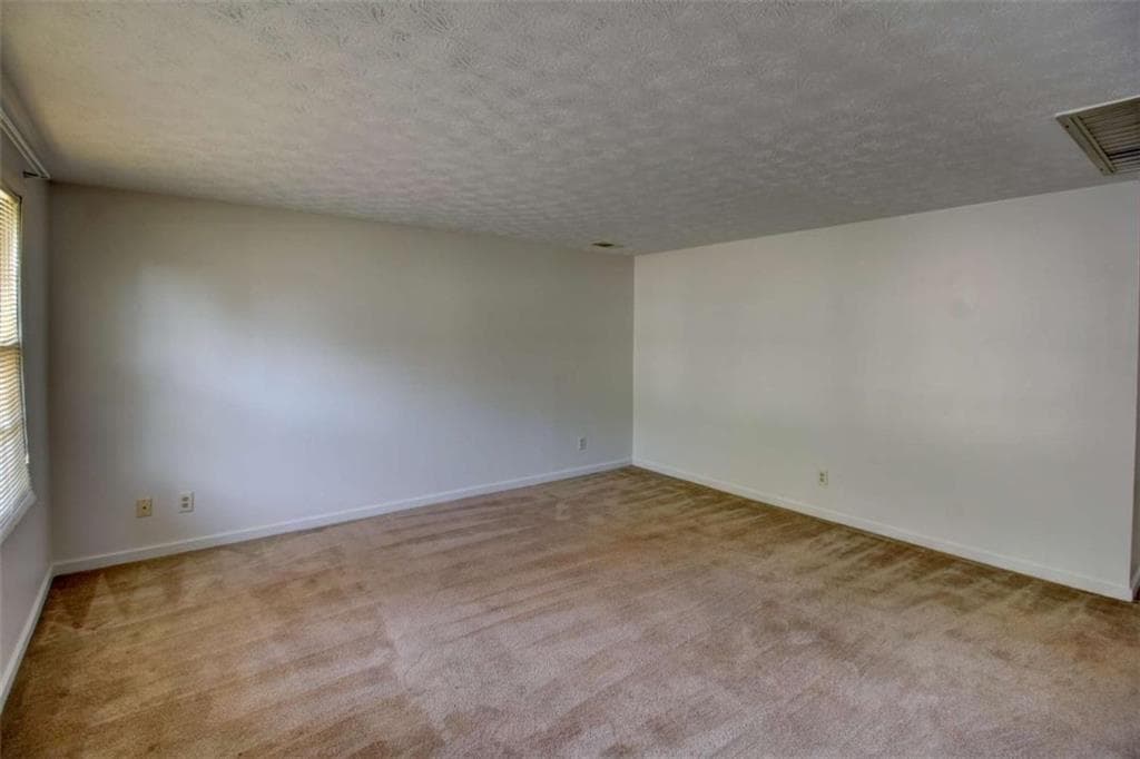 3 bedroom, 1 bathroom, 1,260 sq ft single family residence for sale at 612 Tower Road, Peachtree City, GA 30269 — photo 10
