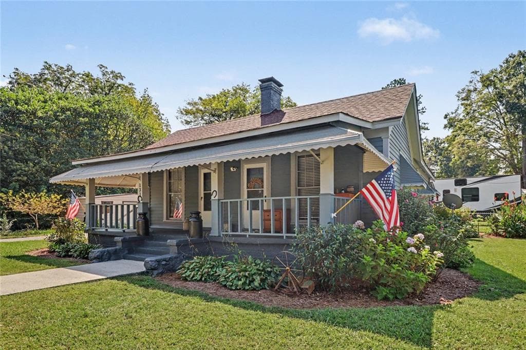 2 bedroom, 1 bathroom, 1,512 sq ft single family residence for sale at 131 Clyde Drive, Cedartown, GA 30125