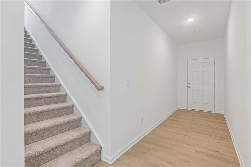 3 bedroom, 3 bathroom, 1,801 sq ft townhouse for sale at 518 Wilderling Lane, Cartersville, GA 30120 — photo 7