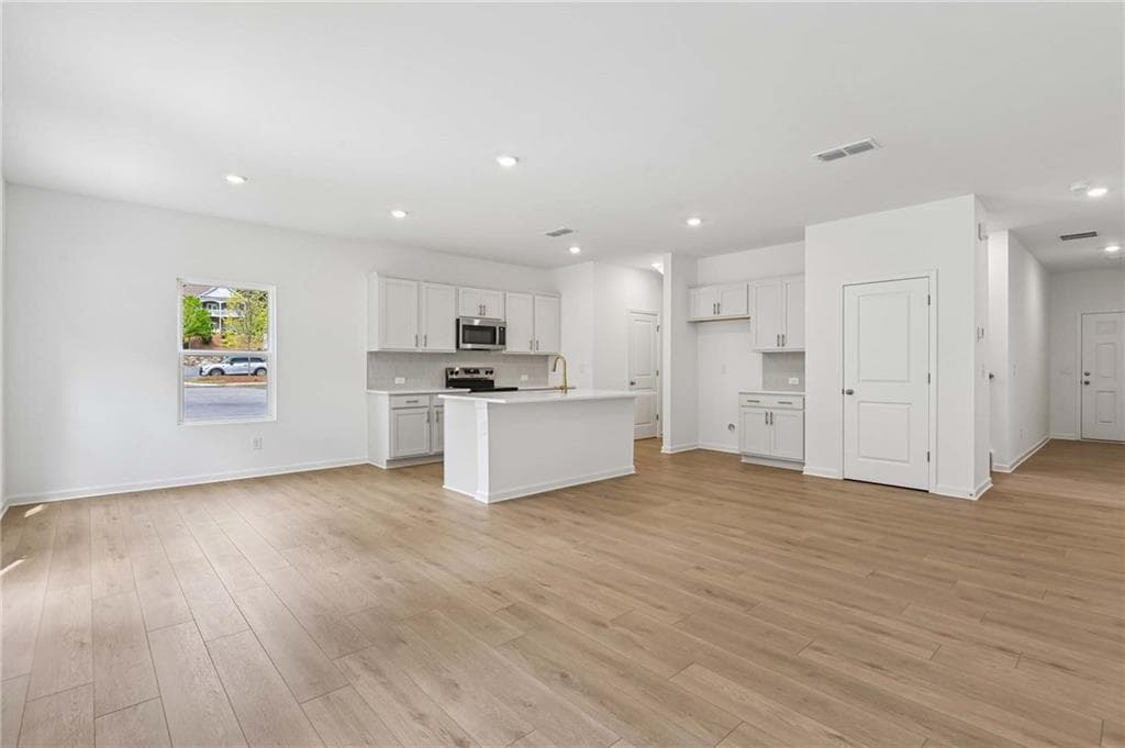 3 bedroom, 3 bathroom, 1,801 sq ft townhouse for sale at 518 Wilderling Lane, Cartersville, GA 30120 — photo 8