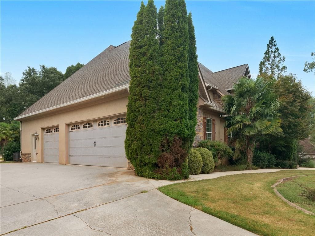5 bedroom, 6 bathroom, 5,157 sq ft single family residence for sale at 105 Whitestone Drive, Mcdonough, GA 30253 — photo 4
