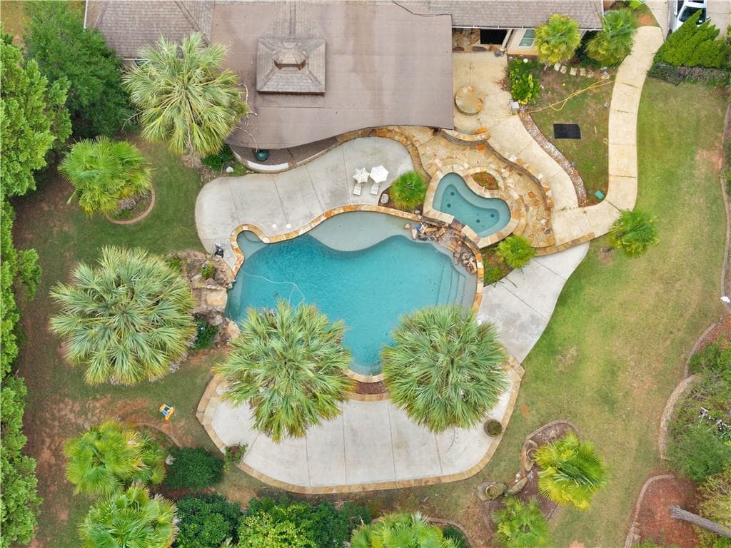 5 bedroom, 6 bathroom, 5,157 sq ft single family residence for sale at 105 Whitestone Drive, Mcdonough, GA 30253 — photo 5