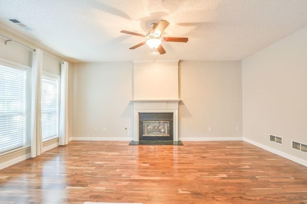 4 bedroom, 3 bathroom, 2,184 sq ft single family residence for rent at 3830 Lake Lanier Drive, Duluth, GA 30097 for $2,680 a month — photo 6