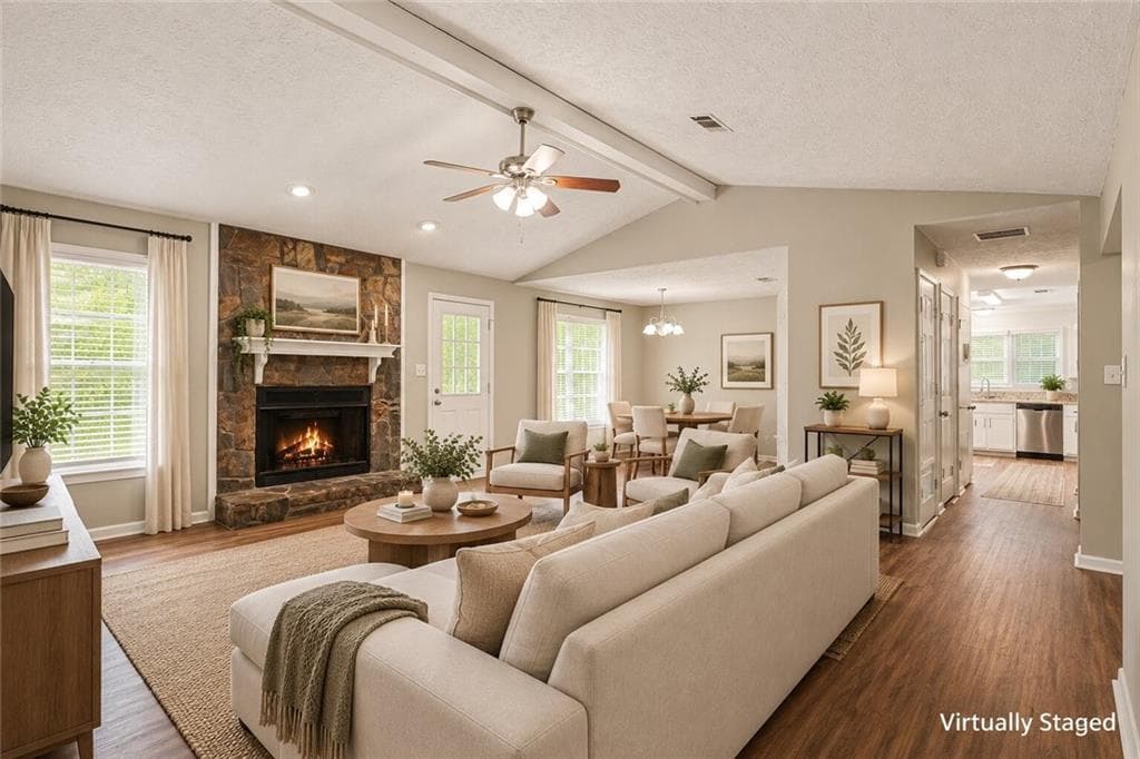 3 bedroom, 2 bathroom, 1,645 sq ft single family residence for sale at 152 Olde Hampton Way, Hampton, GA 30228 — photo 3