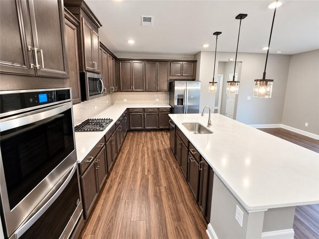5 bedroom, 3 bathroom, 3,129 sq ft single family residence for sale at 173 Cattail Lane, Winder, GA 30680 — photo 6