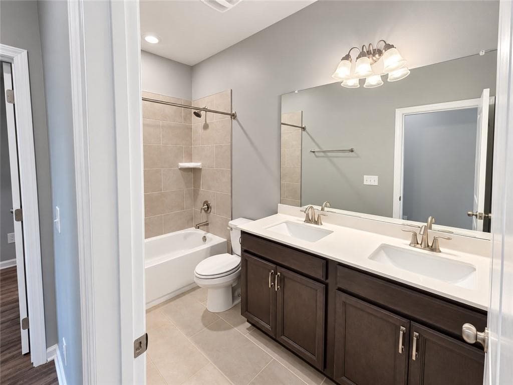 5 bedroom, 3 bathroom, 3,129 sq ft single family residence for sale at 173 Cattail Lane, Winder, GA 30680 — photo 8