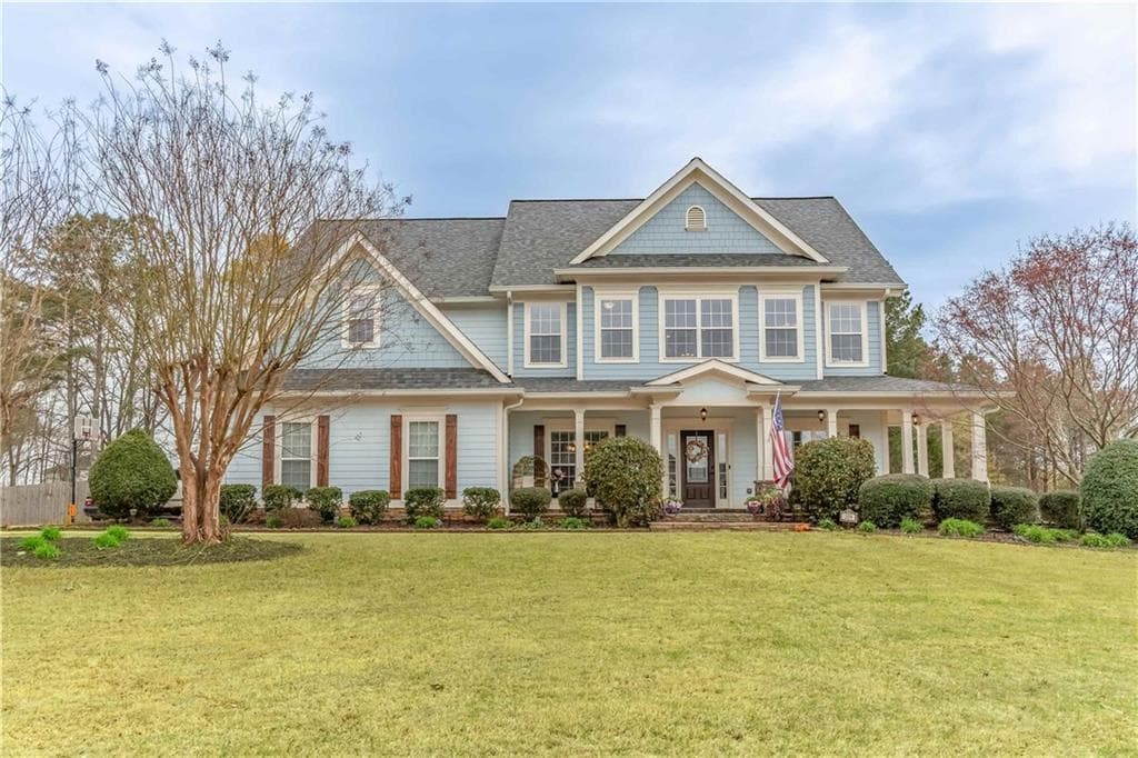 5 bedroom, 3 bathroom, 3,132 sq ft single family residence for sale at 209 Suffolk Way, Mcdonough, GA 30252 — photo 2