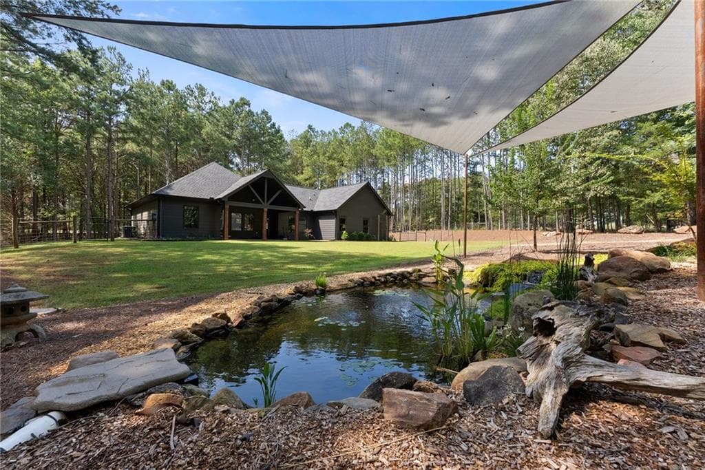 3 bedroom, 2 bathroom, 1,548 sq ft single family residence under contract at 631 Edmondson Road, Monroe, GA 30656 — photo 4