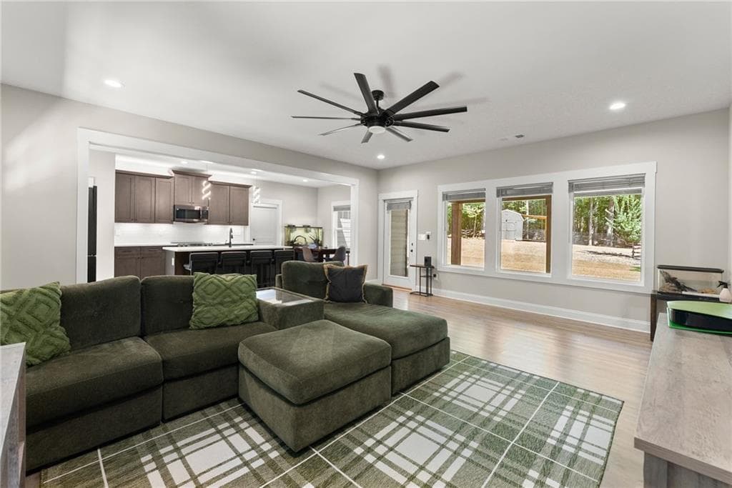 3 bedroom, 2 bathroom, 1,548 sq ft single family residence under contract at 631 Edmondson Road, Monroe, GA 30656 — photo 7