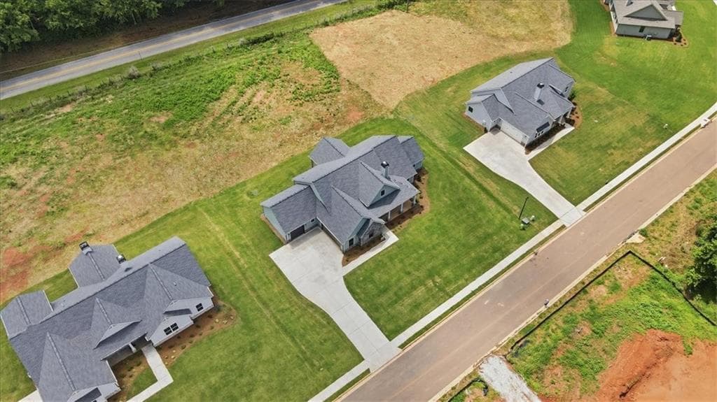 4 bedroom, 4 bathroom, 2,222 sq ft single family residence for sale at 105 Maney Drive, Statham, GA 30666 — photo 8