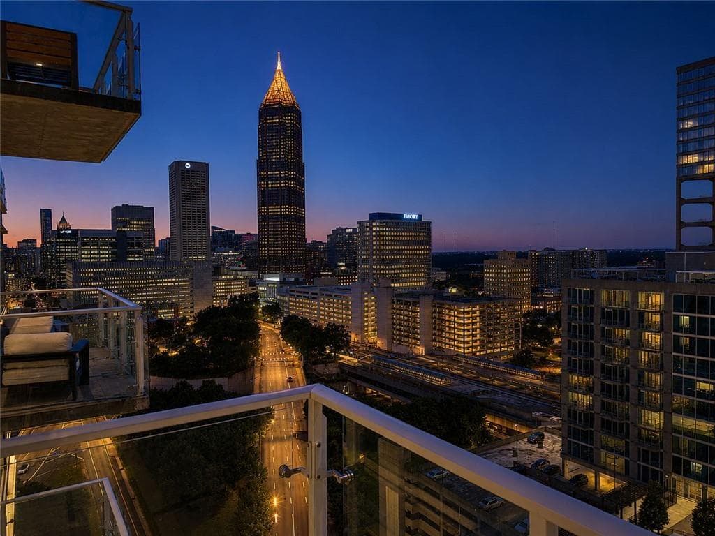 2 bedroom, 3 bathroom, 1,823 sq ft condominium for sale at 45 Ivan Allen Jr Boulevard 1901, Atlanta, GA 30308 — photo 2