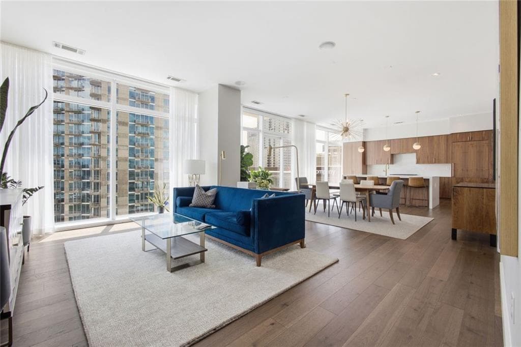 2 bedroom, 3 bathroom, 1,823 sq ft condominium for sale at 45 Ivan Allen Jr Boulevard 1901, Atlanta, GA 30308 — photo 3