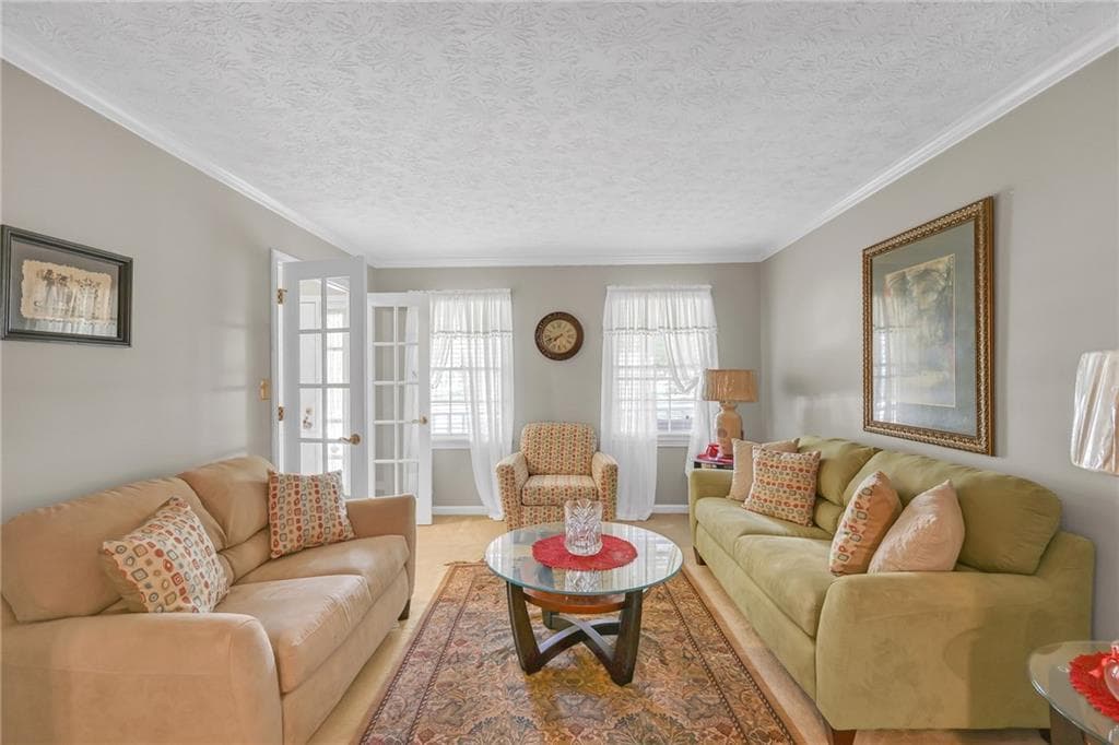4 bedroom, 3 bathroom, 2,230 sq ft single family residence for sale at 2900 Riverbend Drive, Snellville, GA 30078 — photo 4