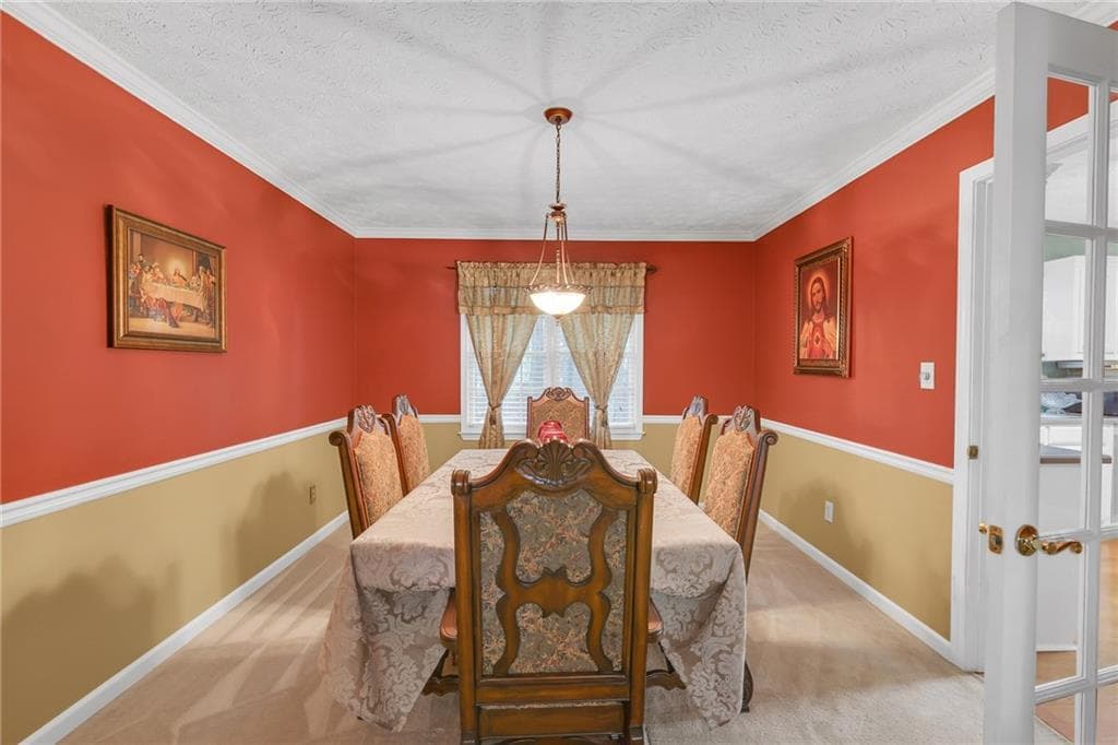 4 bedroom, 3 bathroom, 2,230 sq ft single family residence for sale at 2900 Riverbend Drive, Snellville, GA 30078 — photo 5