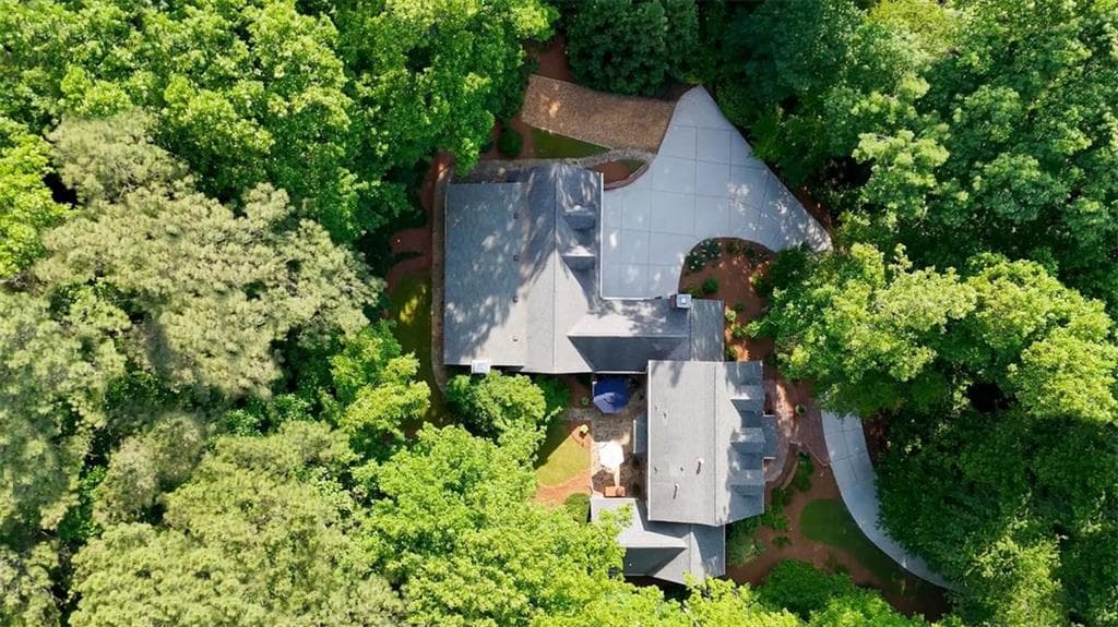 4 bedroom, 4 bathroom, 4,615 sq ft single family residence for sale at 682 Austin Drive, Smyrna, GA 30082 — photo 2