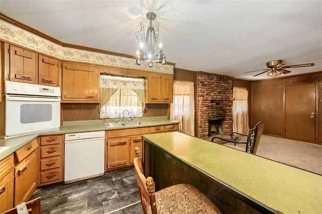 3 bedroom, 2 bathroom, 1,413 sq ft single family residence for sale at 3435 Spring Valley Boulevard, College Park, GA 30349 — photo 6