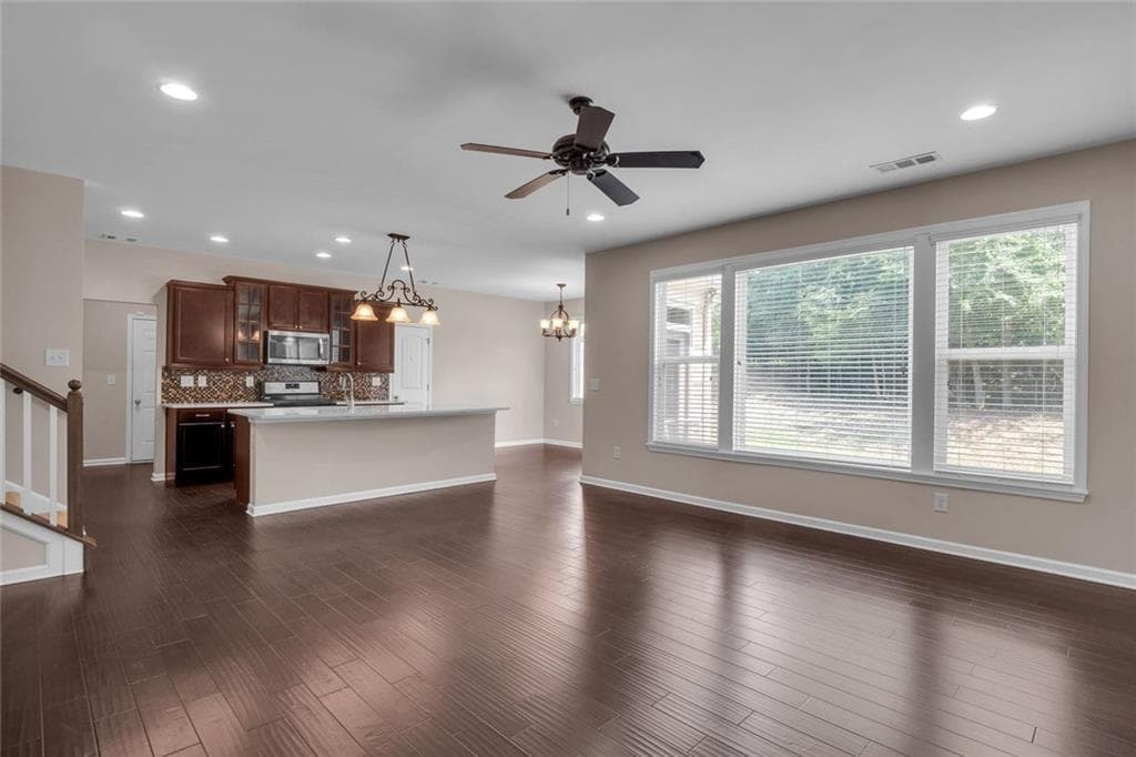 5 bedroom, 4 bathroom, 2,844 sq ft single family residence for sale at 1158 Liberty Park Drive, Braselton, GA 30517 — photo 8