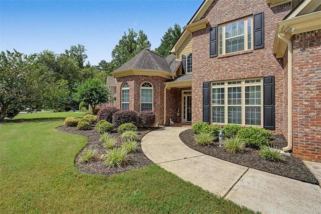 5 bedroom, 3 bathroom, 3,308 sq ft single family residence for sale at 504 Thorn Creek Way, Dallas, GA 30157 — photo 2