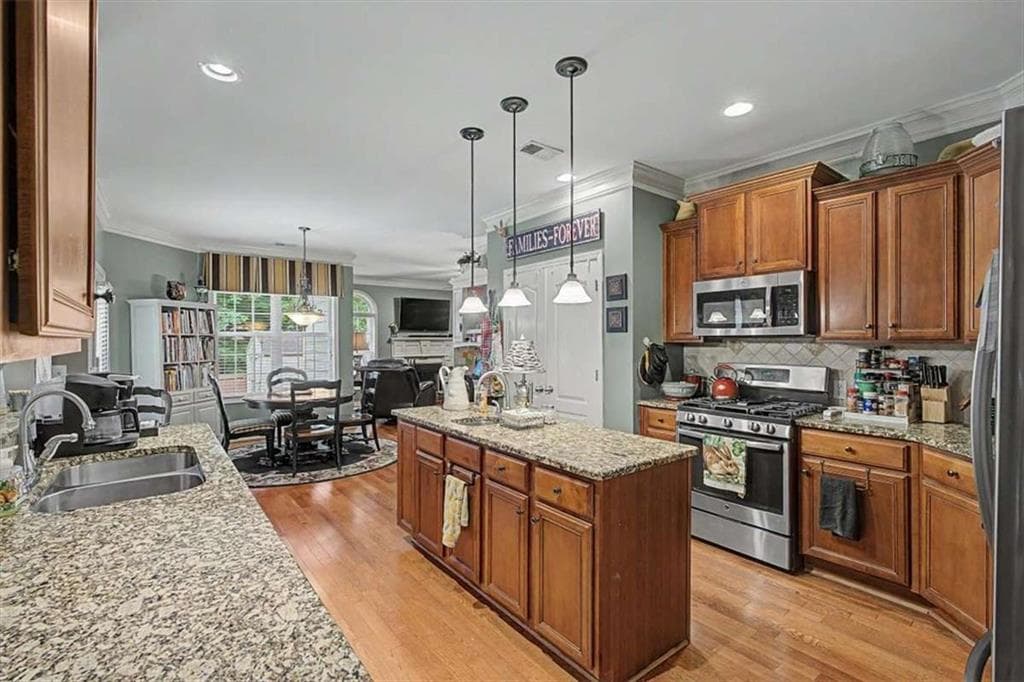 5 bedroom, 3 bathroom, 3,308 sq ft single family residence for sale at 504 Thorn Creek Way, Dallas, GA 30157 — photo 7