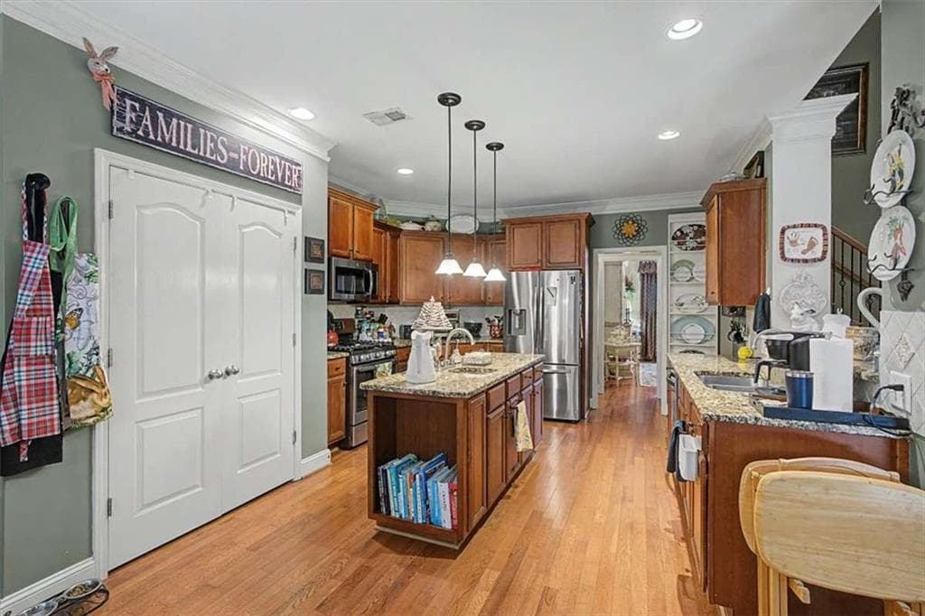 5 bedroom, 3 bathroom, 3,308 sq ft single family residence for sale at 504 Thorn Creek Way, Dallas, GA 30157 — photo 9