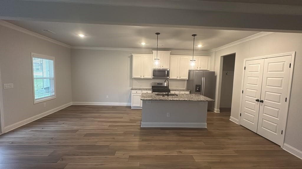 3 bedroom, 3 bathroom, 2,016 sq ft single family residence for rent at 3832 Dover Run Lane, Loganville, GA 30052 for $2,700 a month — photo 7
