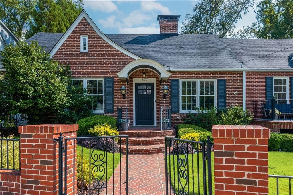 5 bedroom, 5 bathroom, 5,502 sq ft single family residence for sale at 877 Highland Terrace, Atlanta, GA 30306 — photo 2