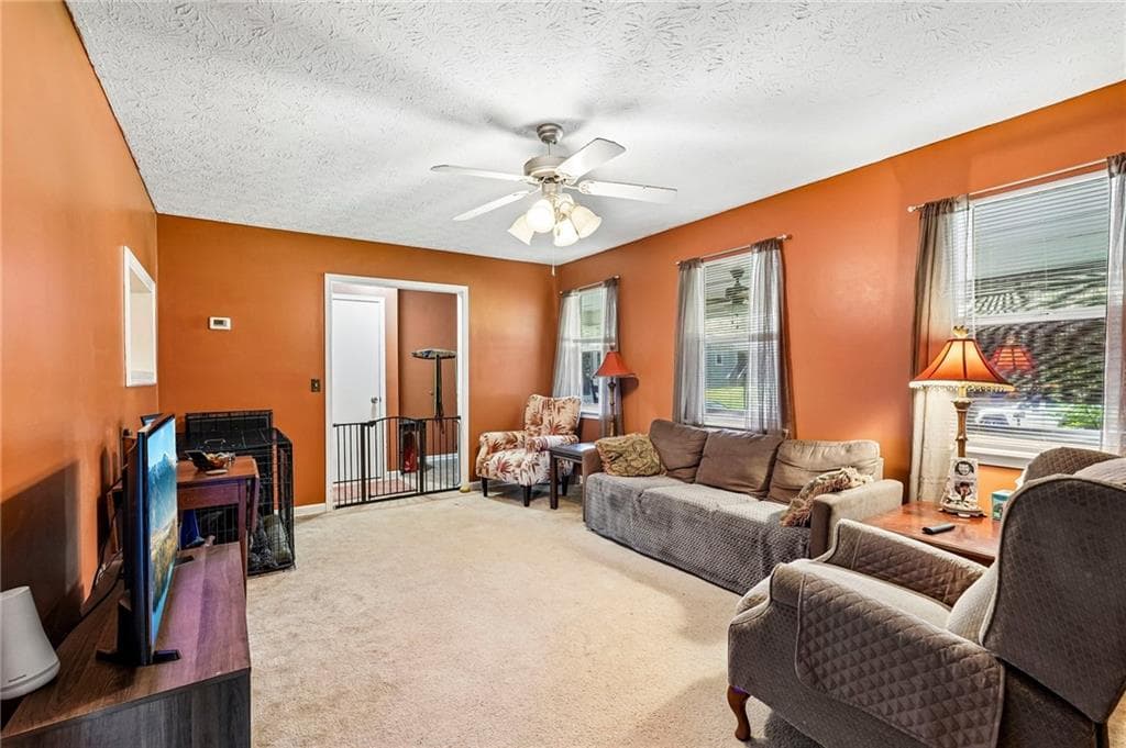 4 bedroom, 2 bathroom, 1,317 sq ft single family residence for sale at 57 Brooks Street, Dallas, GA 30157 — photo 6