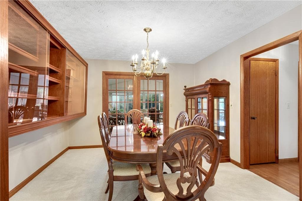 3 bedroom, 3 bathroom, 2,363 sq ft single family residence under contract at 1475 Luke Lane, Lawrenceville, GA 30043 — photo 8