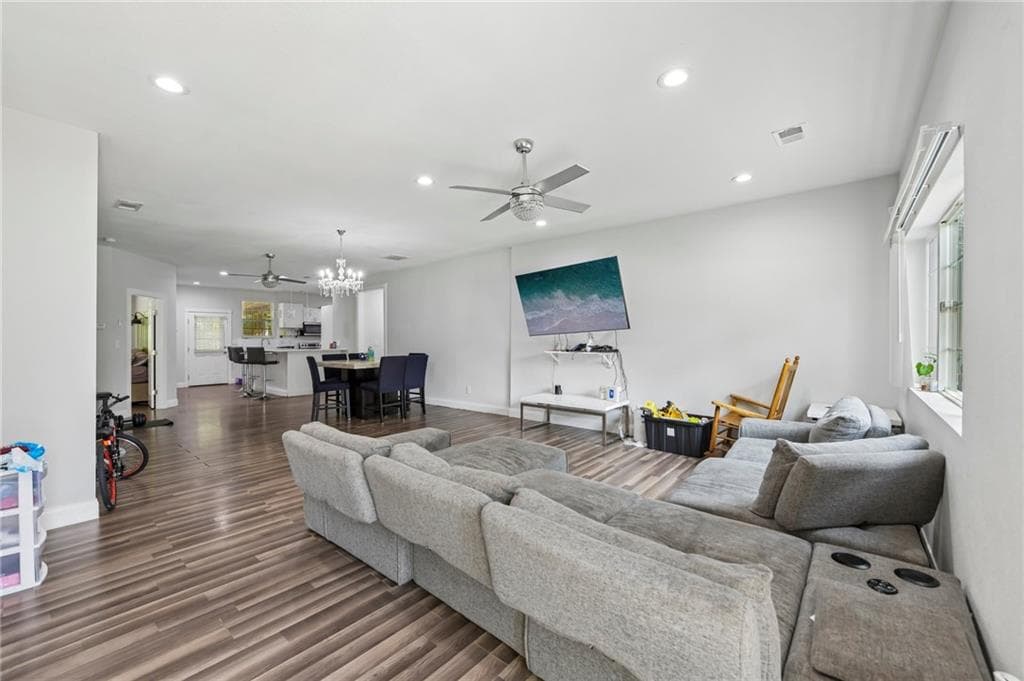 4 bedroom, 4 bathroom, 2,399 sq ft single family residence for sale at 3167 Westmart Lane, Atlanta, GA 30340 — photo 6