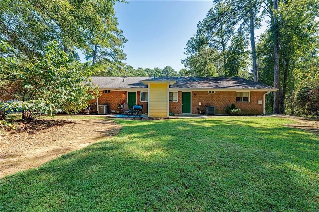 duplex for sale at 4901 Valley Dale Drive, Lilburn, GA 30047 — photo 9