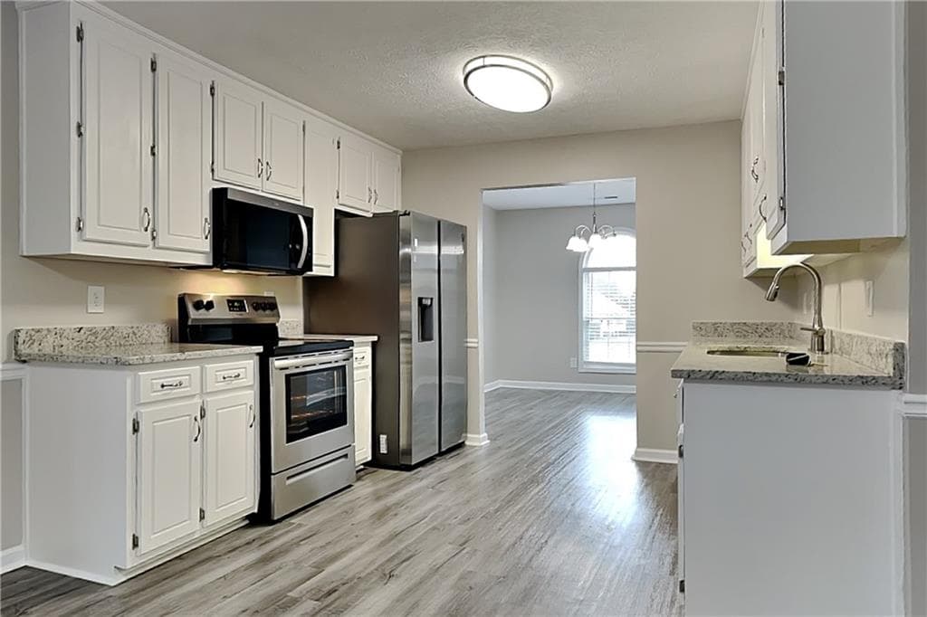 3 bedroom, 2 bathroom, 1,634 sq ft single family residence for rent at 1550 Twin Manor Drive, Loganville, GA 30052 for $2,050 a month — photo 5
