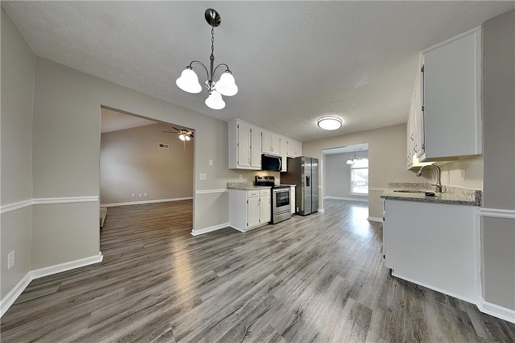 3 bedroom, 2 bathroom, 1,634 sq ft single family residence for rent at 1550 Twin Manor Drive, Loganville, GA 30052 for $2,050 a month — photo 7