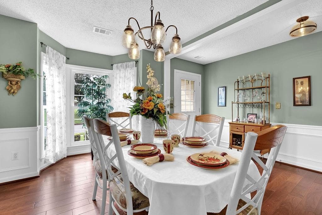 3 bedroom, 3 bathroom, 1,750 sq ft single family residence under contract at 120 Aucilla Lane, Woodstock, GA 30188 — photo 3