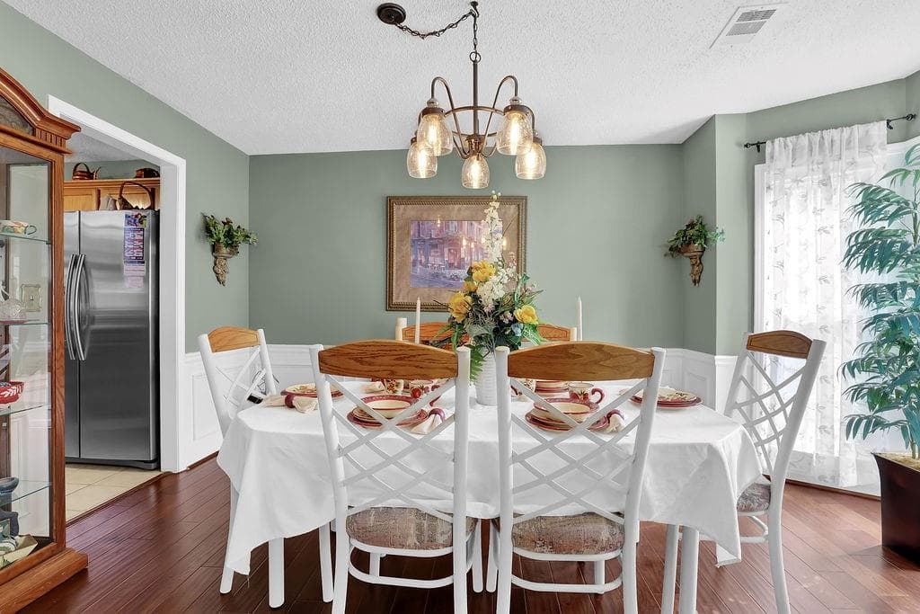 3 bedroom, 3 bathroom, 1,750 sq ft single family residence under contract at 120 Aucilla Lane, Woodstock, GA 30188 — photo 9