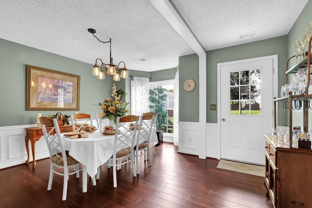 3 bedroom, 3 bathroom, 1,750 sq ft single family residence under contract at 120 Aucilla Lane, Woodstock, GA 30188 — photo 10