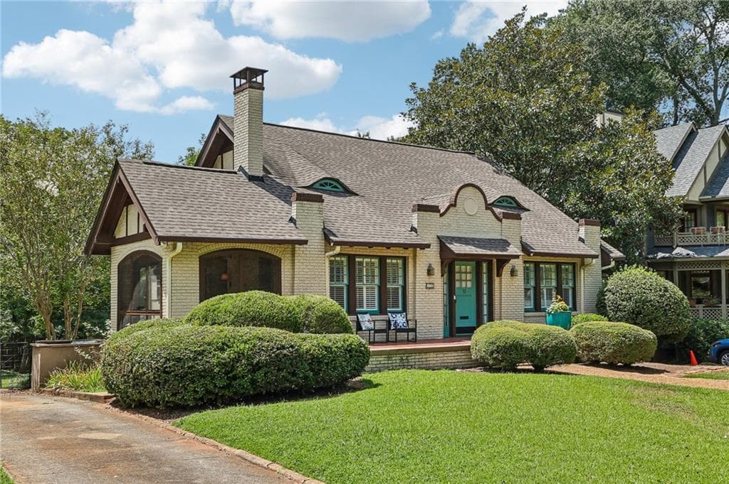4 bedroom, 2 bathroom, 2,297 sq ft single family residence for sale at 13 Kensington Road, Avondale Estates, GA 30002 — photo 2