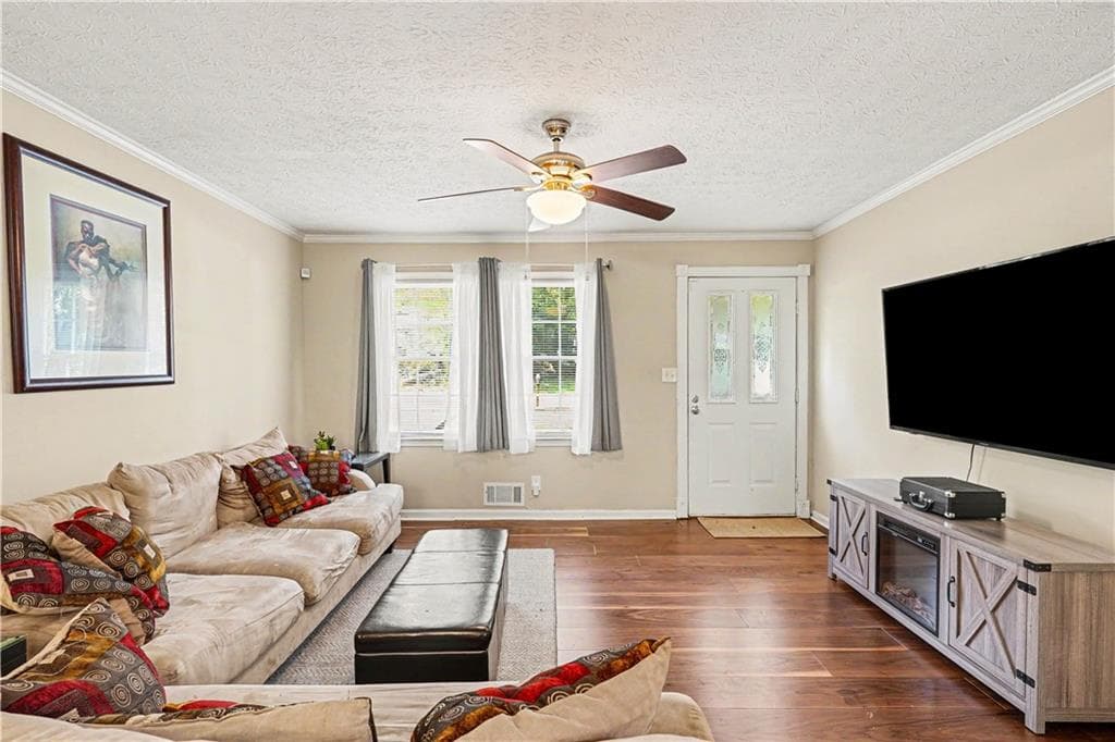 3 bedroom, 2 bathroom, 1,152 sq ft single family residence for rent at 190 Old Mill Way, Conyers, GA 30094 for $1,950 a month — photo 3