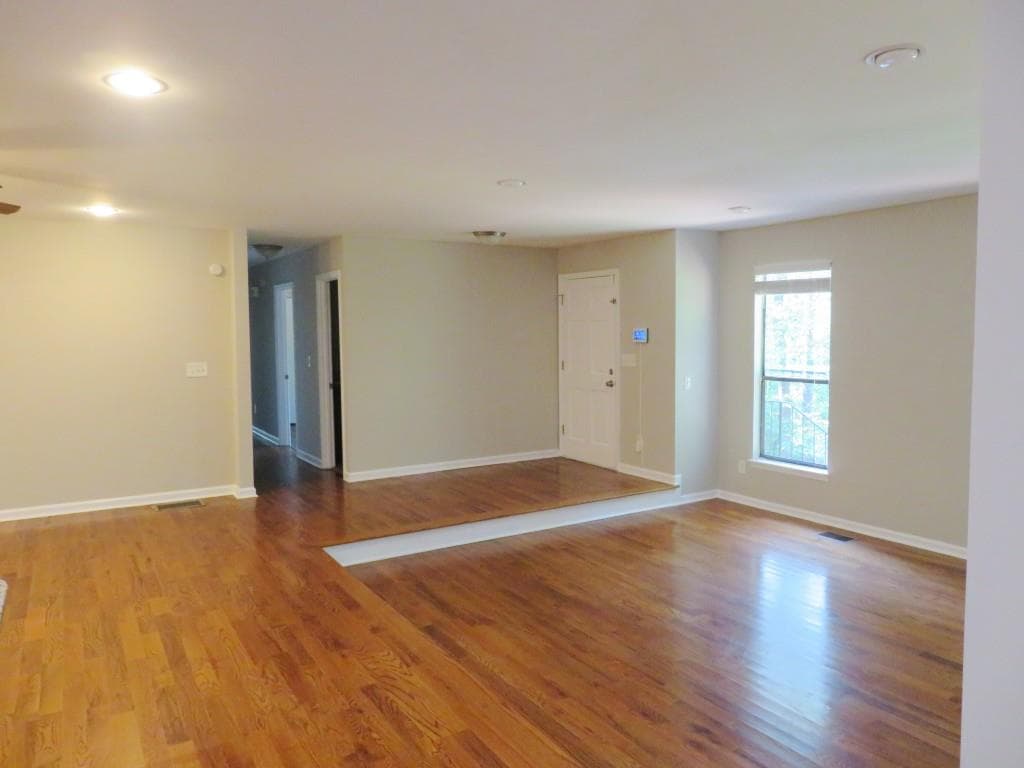 3 bedroom, 2 bathroom, 1,732 sq ft single family residence for sale at 920 New Hope Road, Atlanta, GA 30311 — photo 2