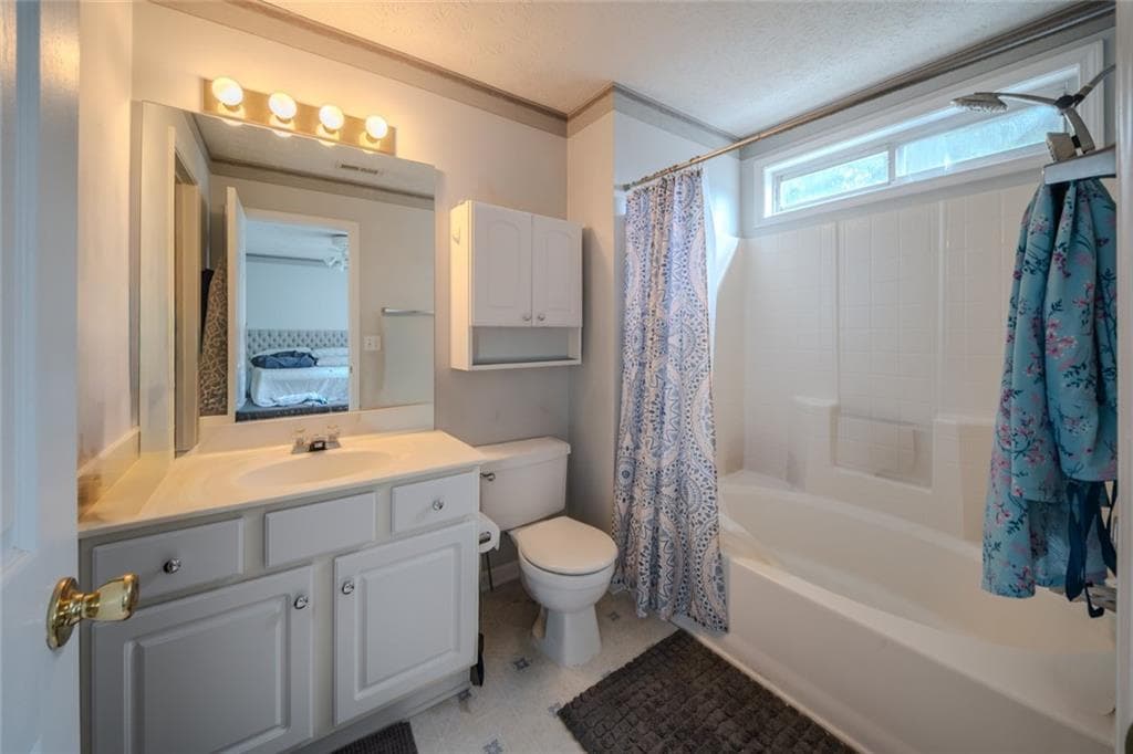 2 bedroom, 3 bathroom, 1,321 sq ft single family residence for sale at 213 Manley Court, Woodstock, GA 30188 — photo 7