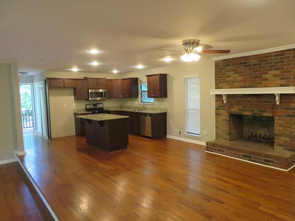 3 bedroom, 2 bathroom, 1,732 sq ft single family residence for sale at 920 New Hope Road, Atlanta, GA 30311 — photo 5