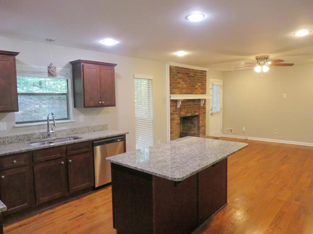 3 bedroom, 2 bathroom, 1,732 sq ft single family residence for sale at 920 New Hope Road, Atlanta, GA 30311 — photo 9