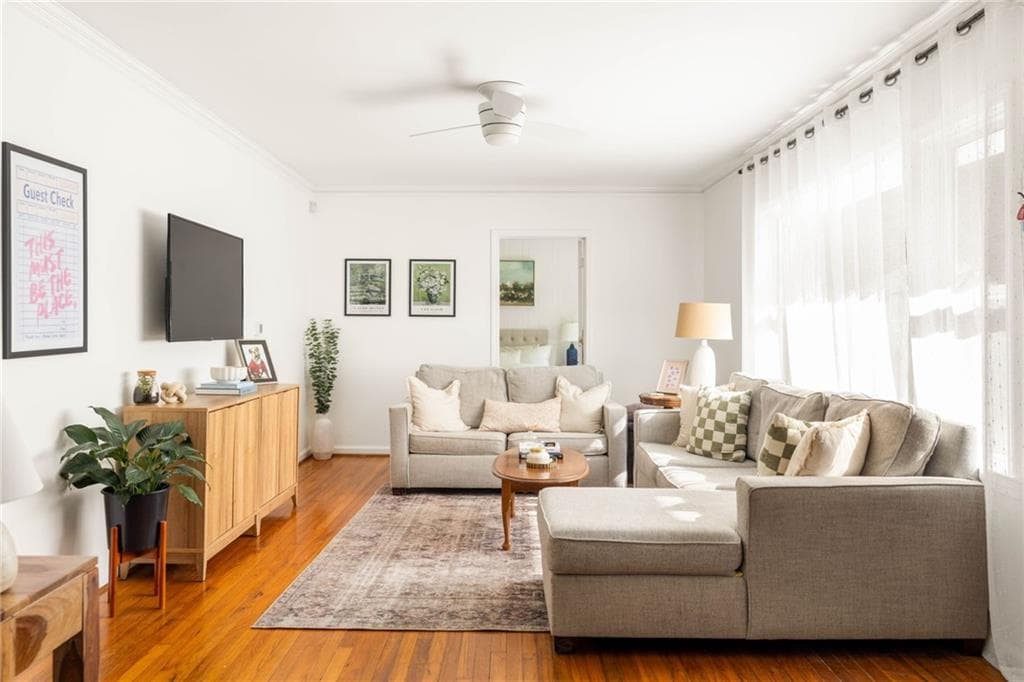 3 bedroom, 2 bathroom, 1,307 sq ft single family residence for sale at 865 Stokeswood Avenue, Atlanta, GA 30316 — photo 3