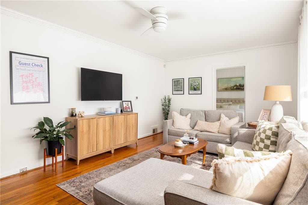 3 bedroom, 2 bathroom, 1,307 sq ft single family residence for sale at 865 Stokeswood Avenue, Atlanta, GA 30316 — photo 4
