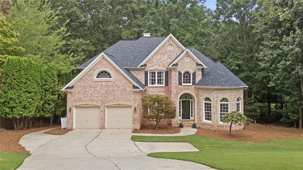 6 bedroom, 5 bathroom, 5,137 sq ft single family residence for sale at 4705 N River Drive, Cumming, GA 30041 — photo 2