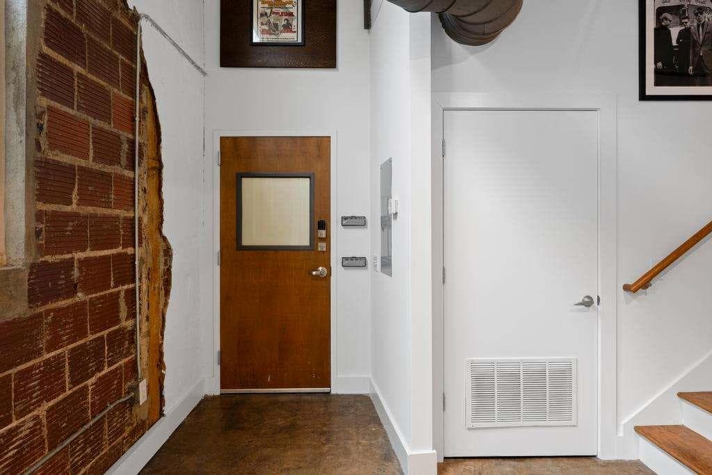 2 bedroom, 2 bathroom, 1,205 sq ft condominium for sale at 600 College Street 113, Hapeville, GA 30354 — photo 3