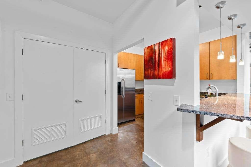 2 bedroom, 2 bathroom, 1,205 sq ft condominium for sale at 600 College Street 113, Hapeville, GA 30354 — photo 4