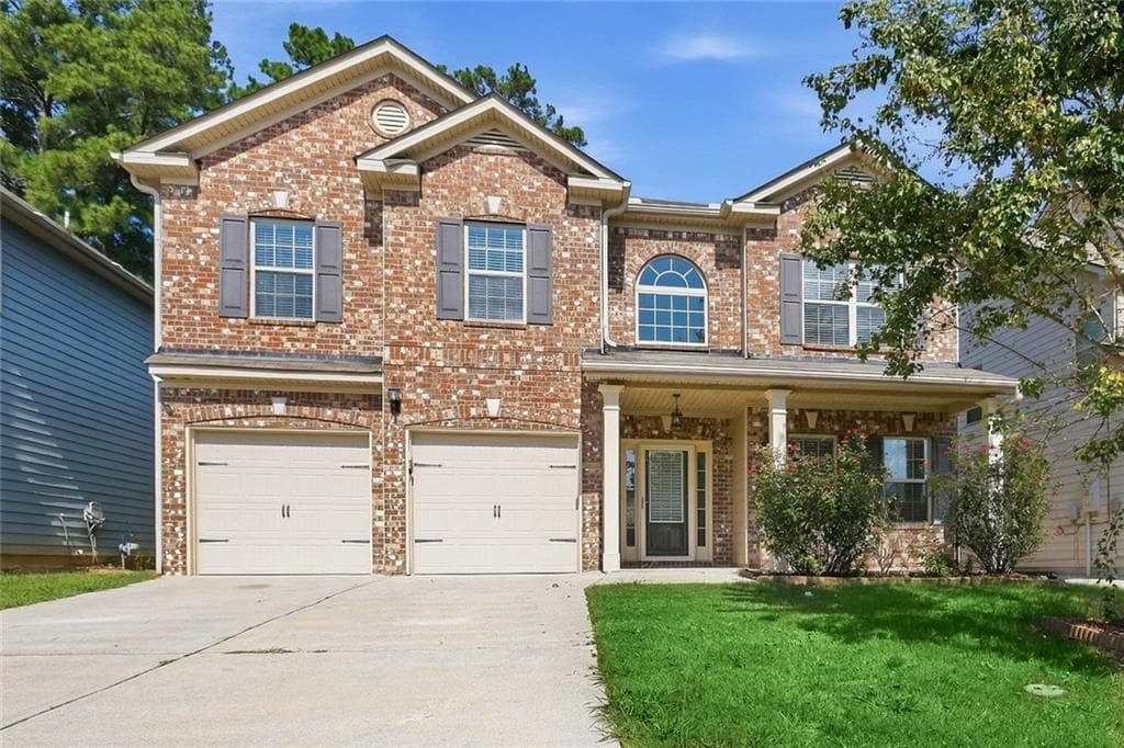 4 bedroom, 3 bathroom, 3,062 sq ft single family residence under contract at 7505 Bowhead Court, Fairburn, GA 30213